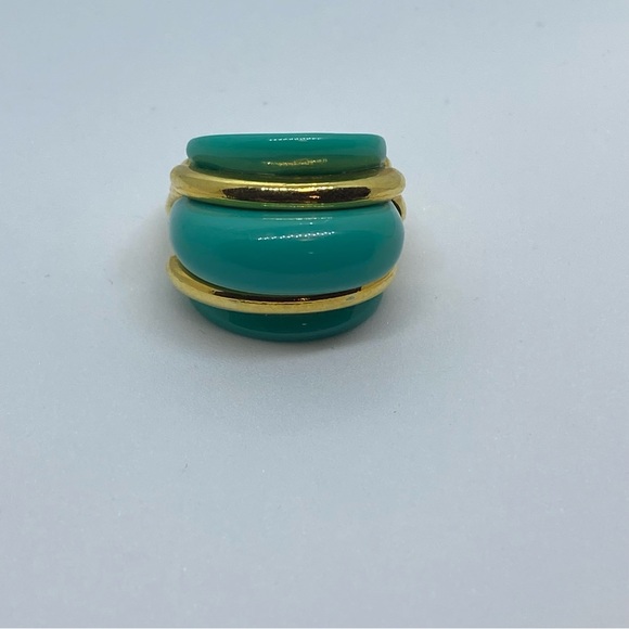 Vintage KJL Faux Turquoise Coral and Gold Ribbed Statement Ring - Picture 3 of 6